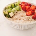 Porridge clásico con fruta fresca