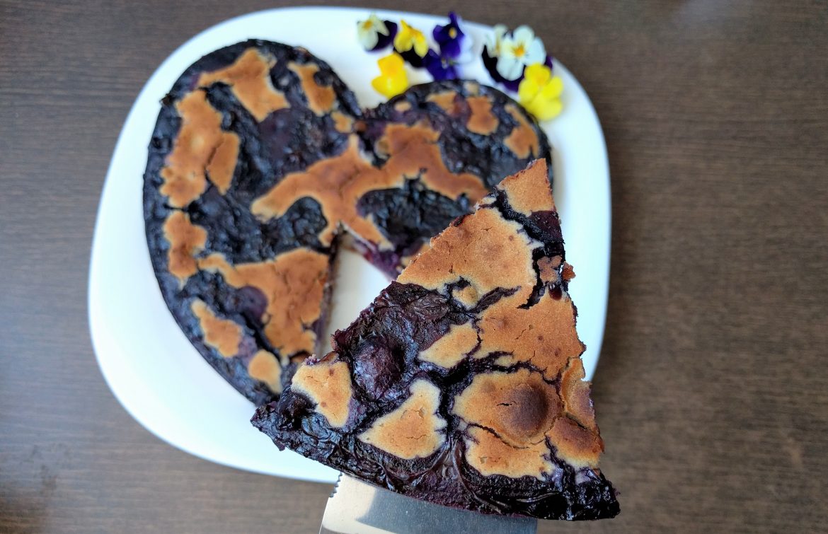 Tarta mármol de arándanos y lima sin gluten