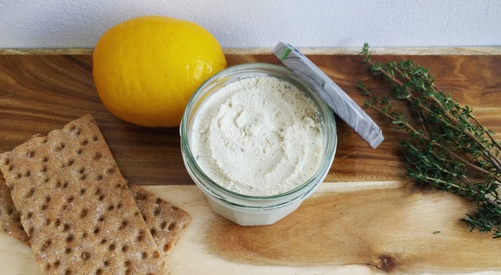 Raw & Vegan cheese spread