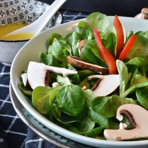 Ensalada con vinagreta de mostaza y falsa miel