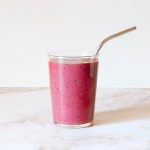 Smoothie de pera, avena y remolacha 