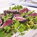 Tuna tataki with black sesame