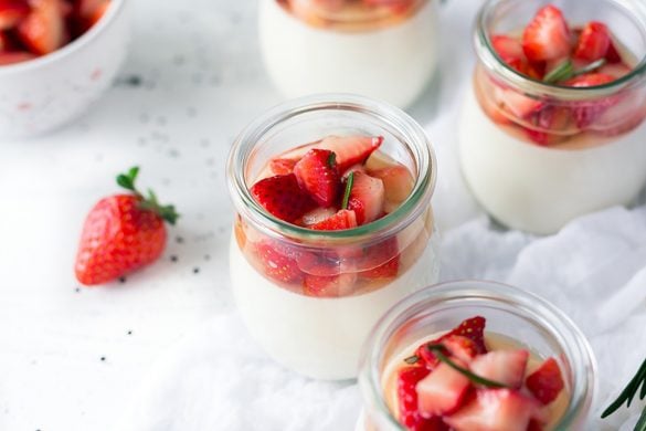 Panna cotta vegetal con fresas